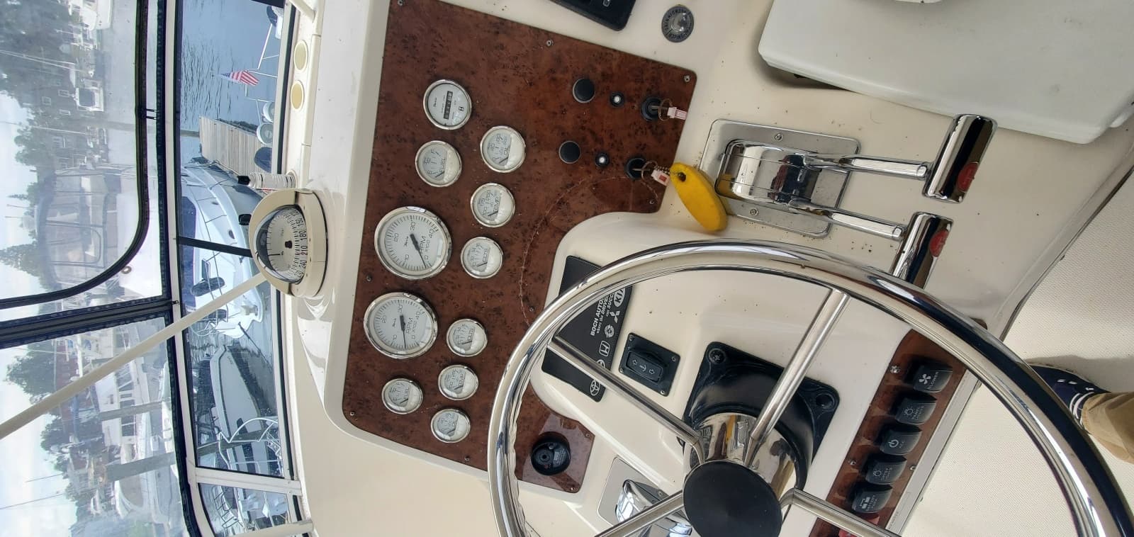 2003 Silverton 38 Convertible - Photo 14
