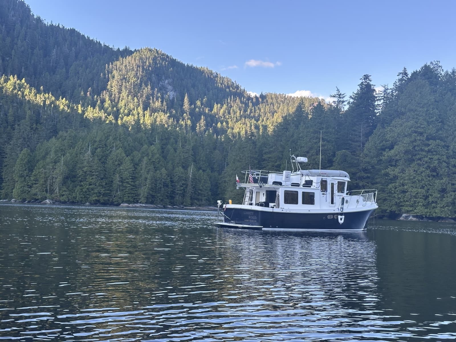 2006 American Tug 34 - Photo 3