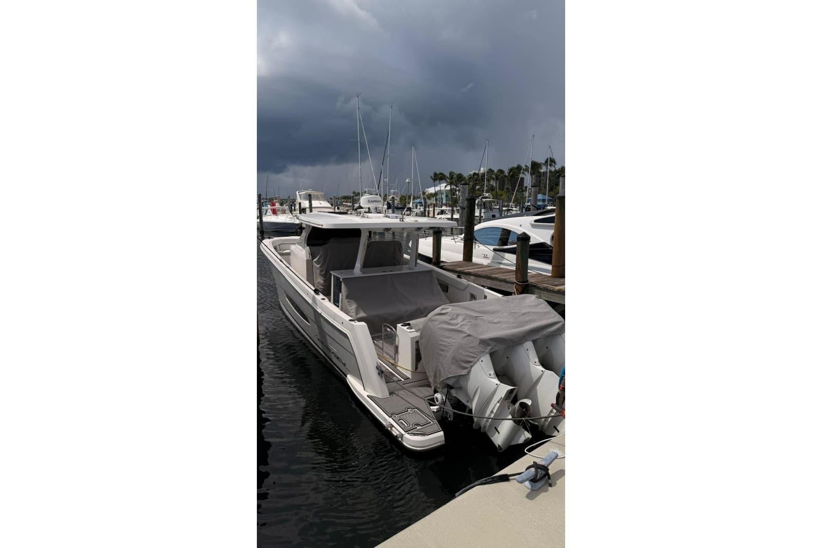 2020 Regal 38 SAV - Photo 11