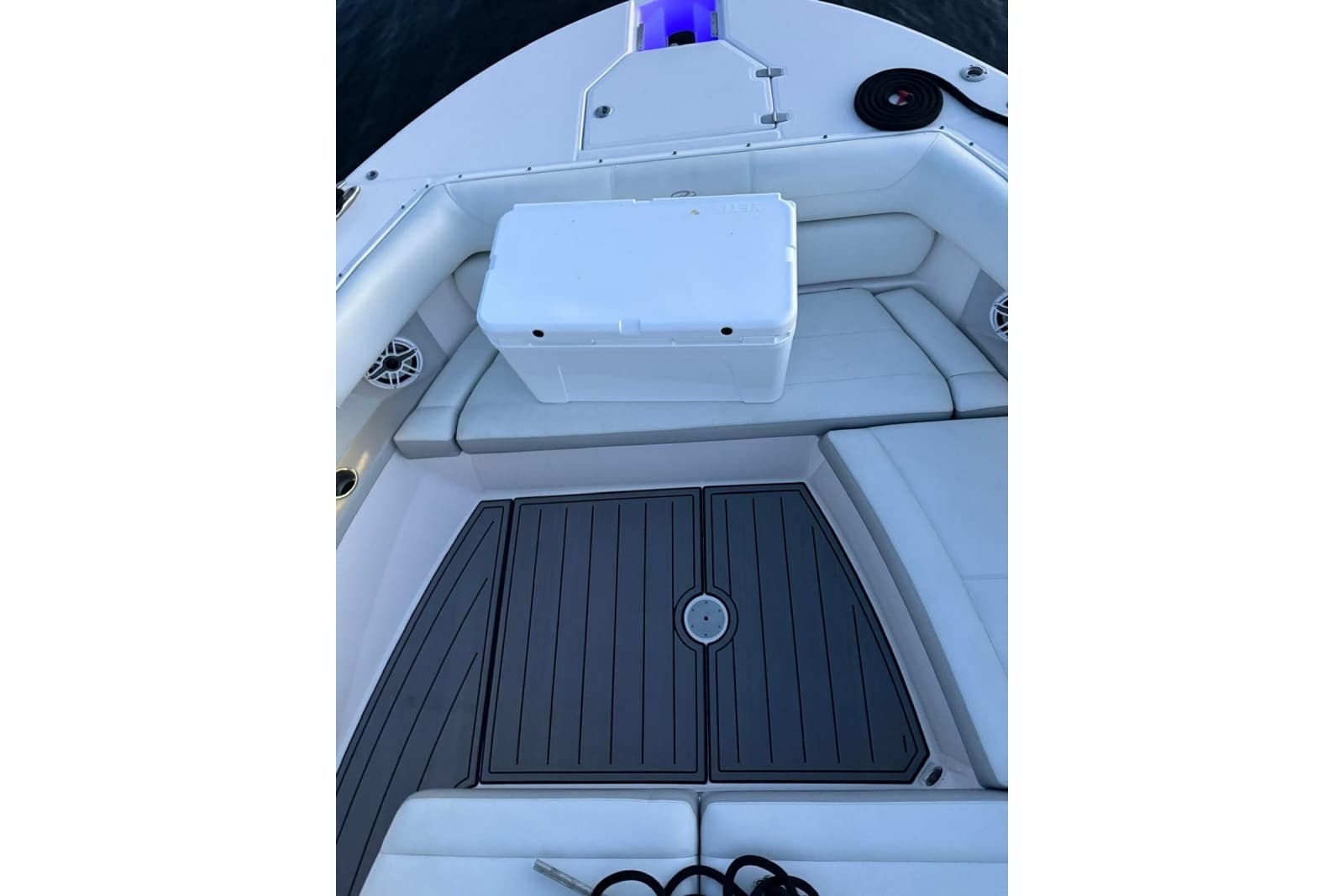 2020 Regal 38 SAV - Photo 35