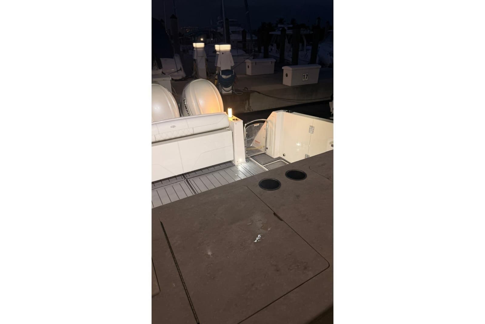 2020 Regal 38 SAV - Photo 10