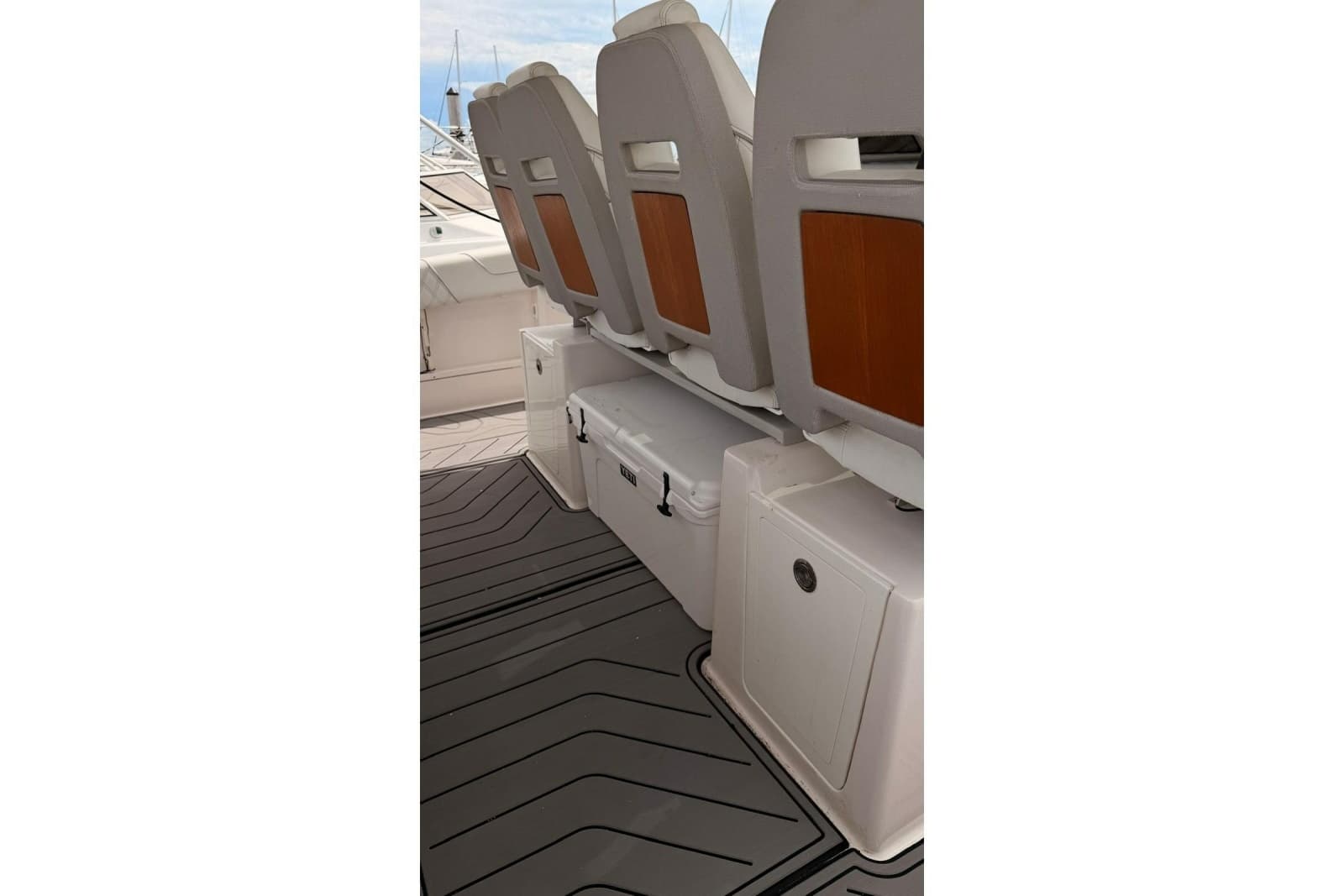 2020 Regal 38 SAV - Photo 41
