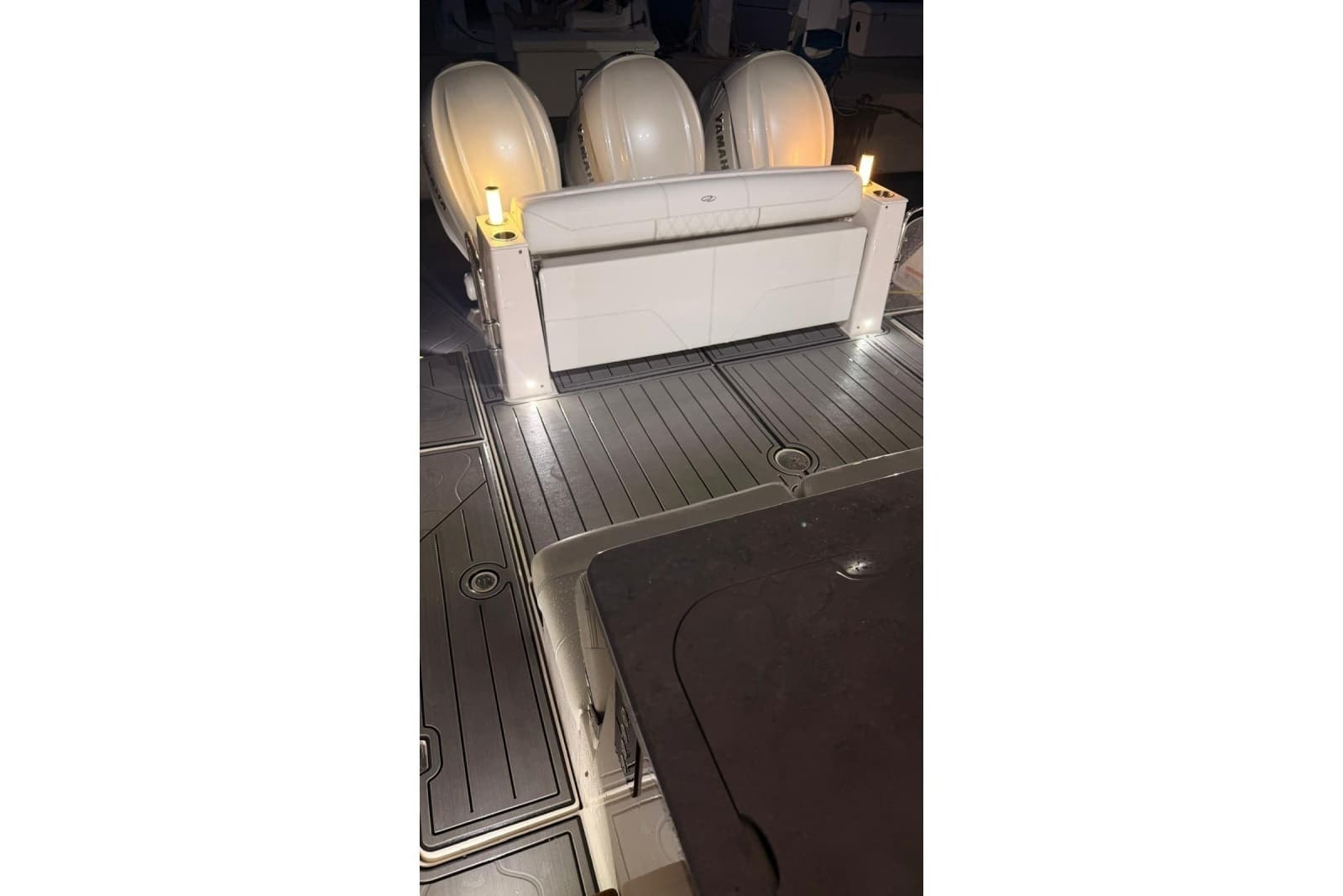 2020 Regal 38 SAV - Photo 9
