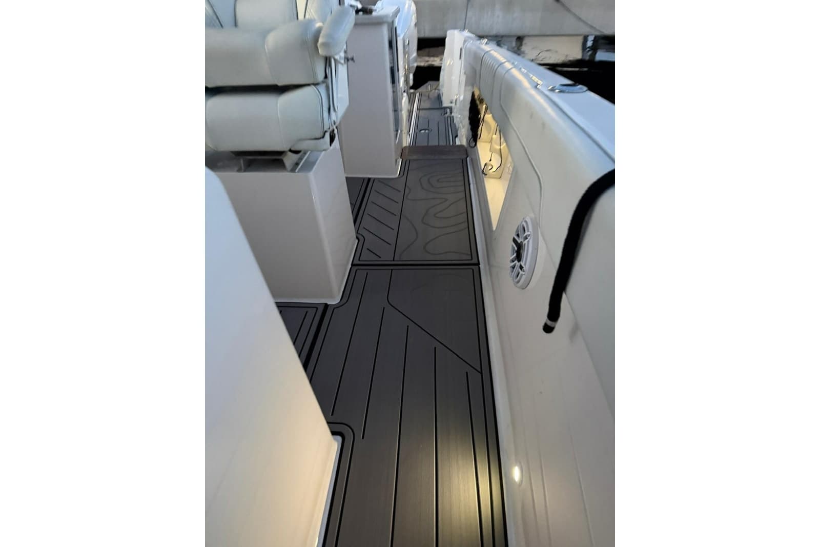 2020 Regal 38 SAV - Photo 32