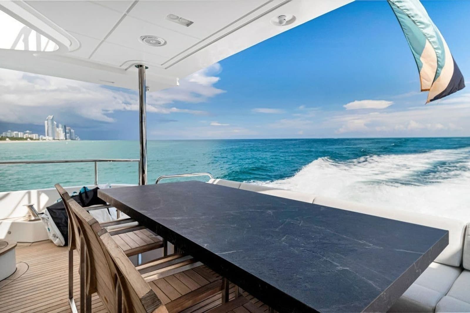 2017 Azimut 84 - Photo 33