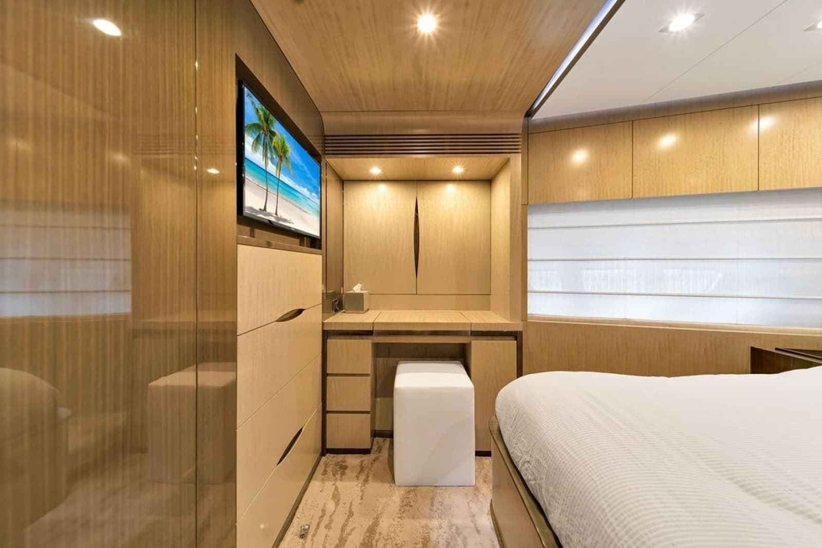 2017 Azimut 84 - Photo 71