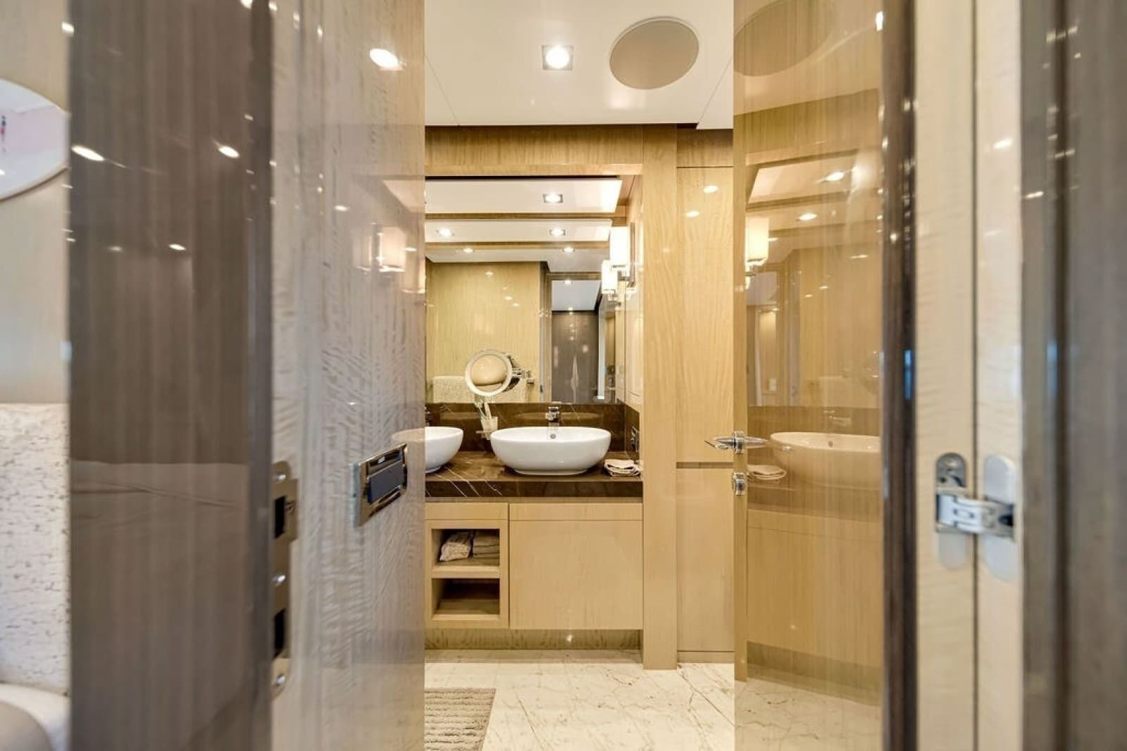 2017 Azimut 84 - Photo 92