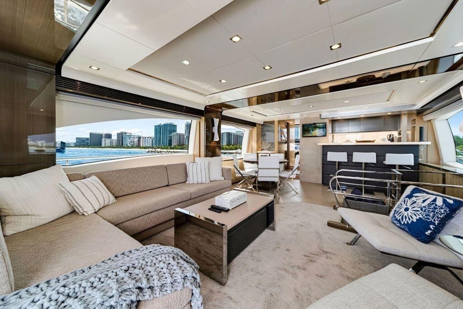 2017 Azimut 84 - Photo 48