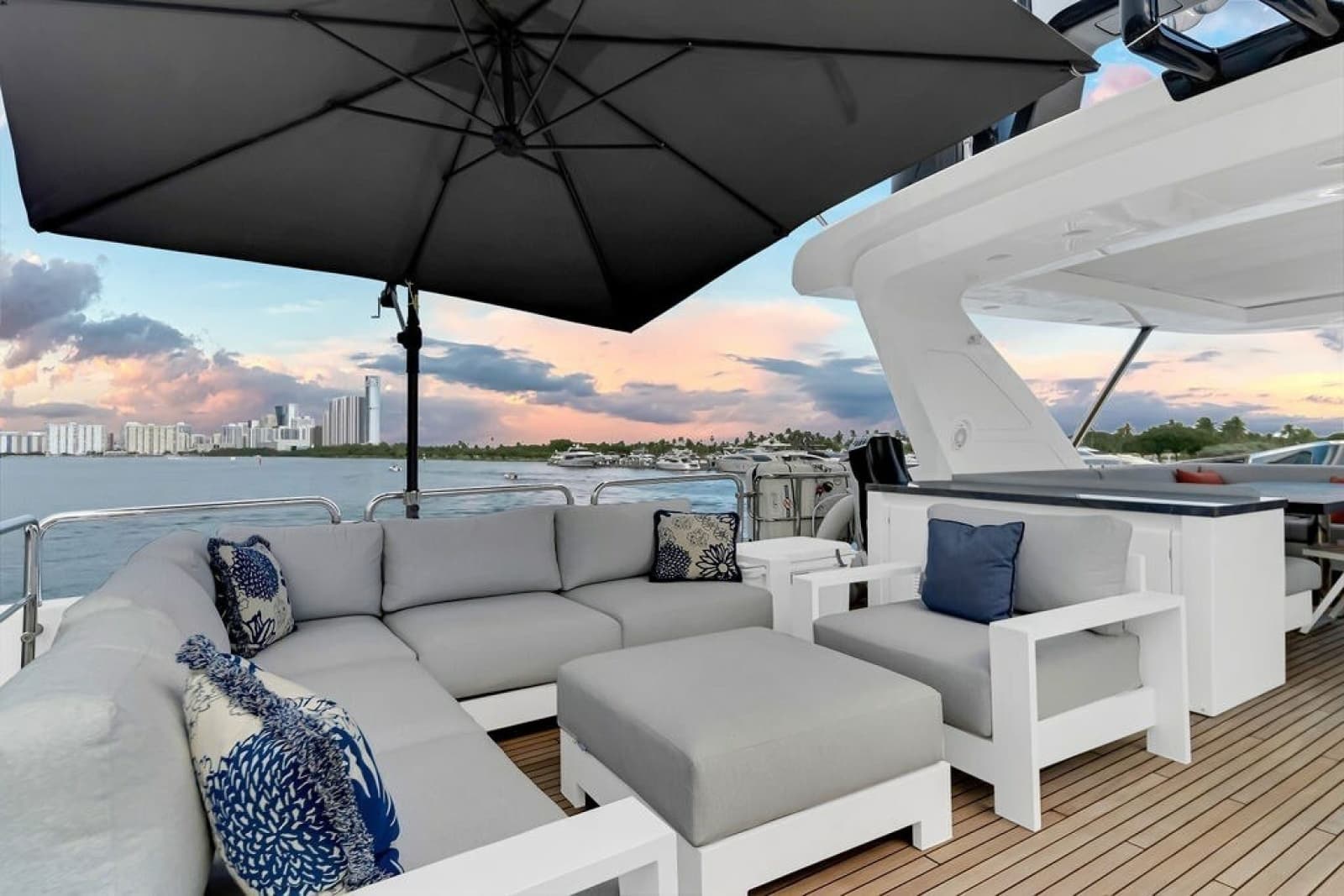2017 Azimut 84 - Photo 27