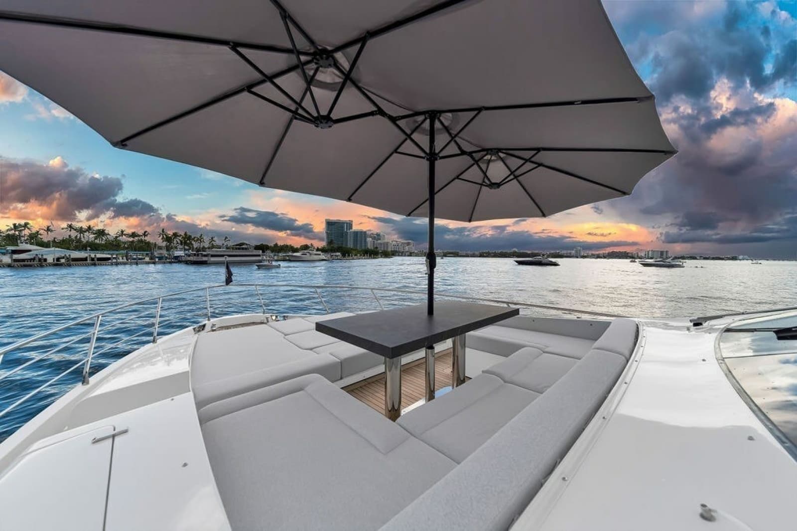 2017 Azimut 84 - Photo 43