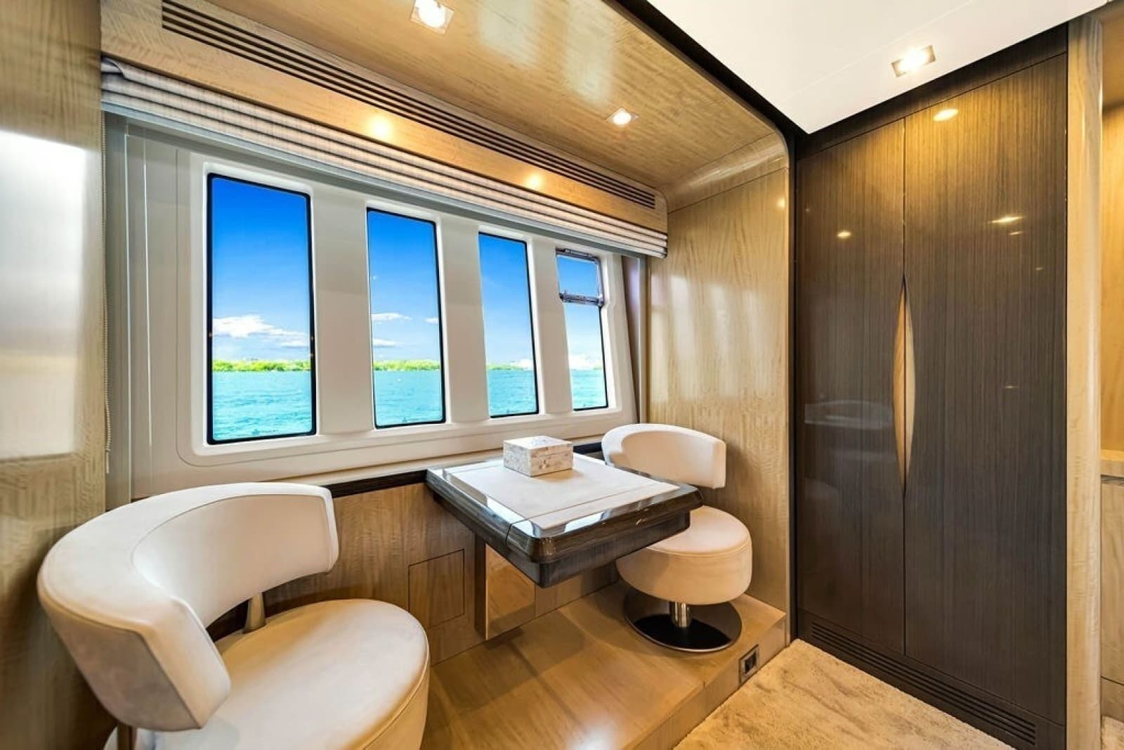 2017 Azimut 84 - Photo 86