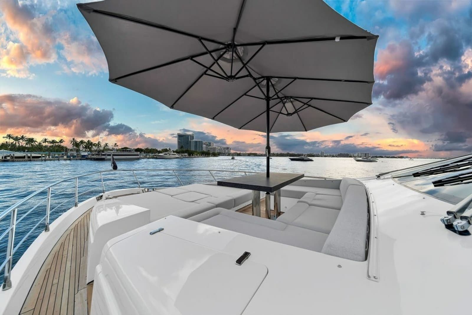 2017 Azimut 84 - Photo 39