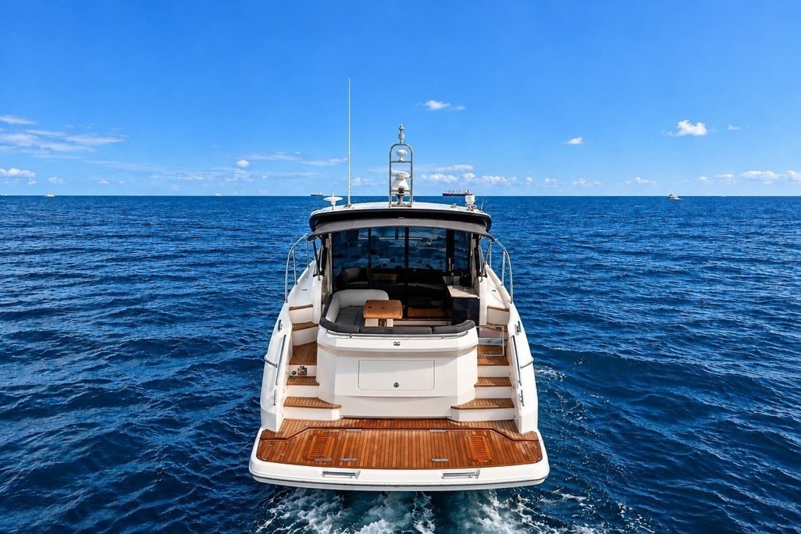 2015 Princess V48 - Photo 2