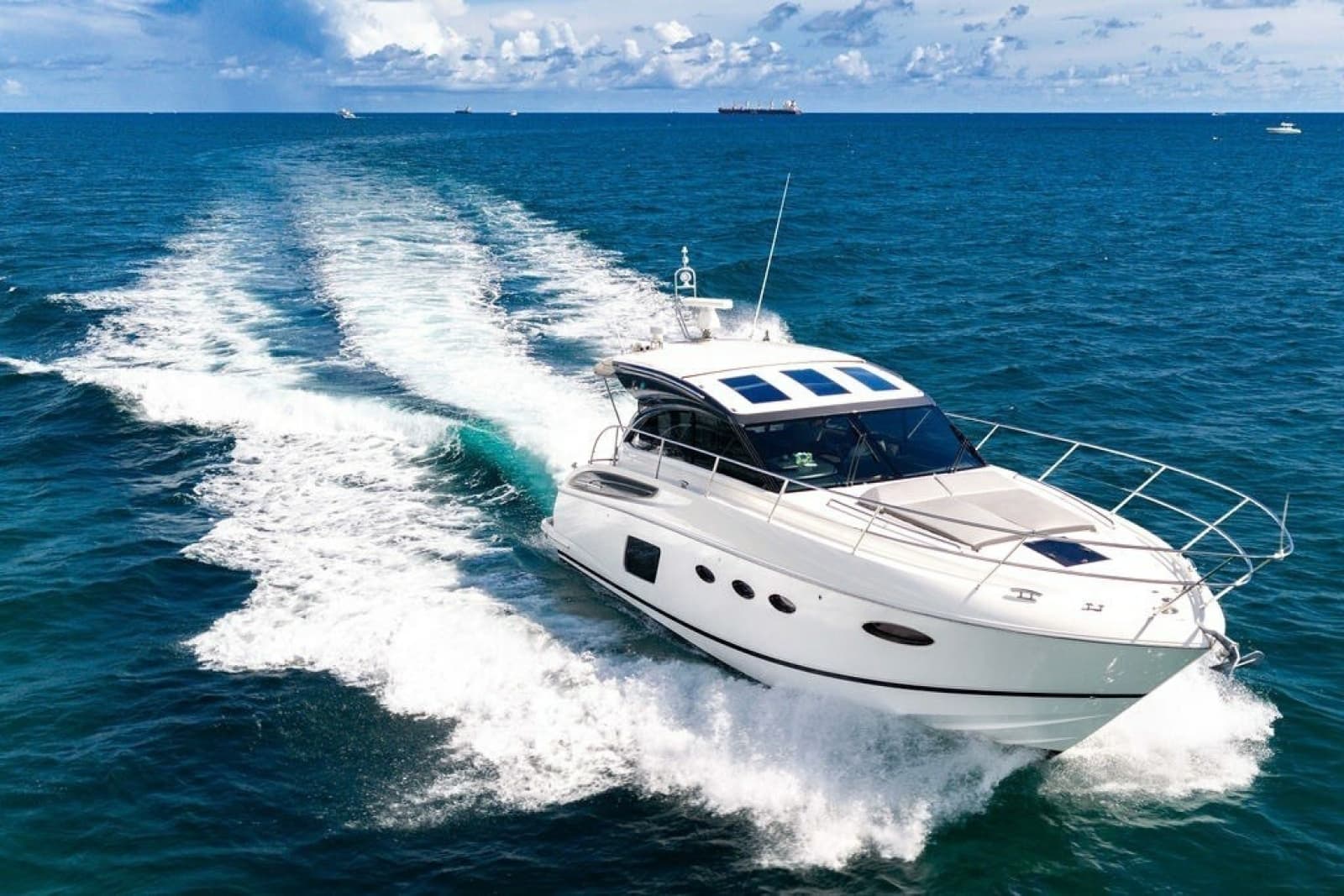 2015 Princess V48 - Photo 10