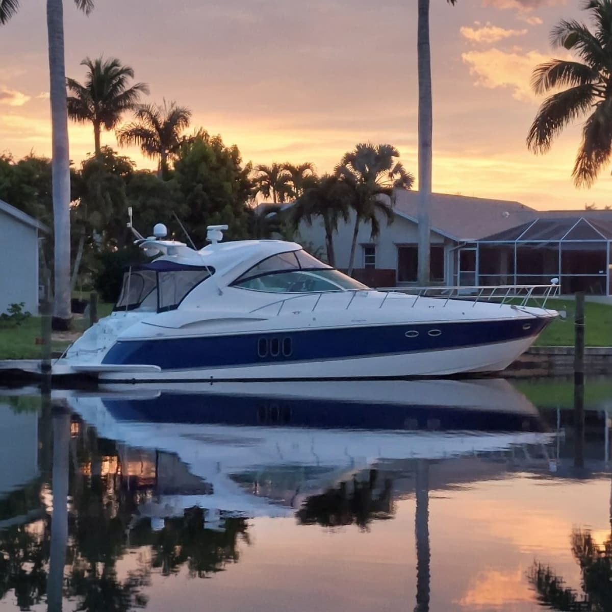 2006 Cruisers Yachts 520 Express - Photo 1