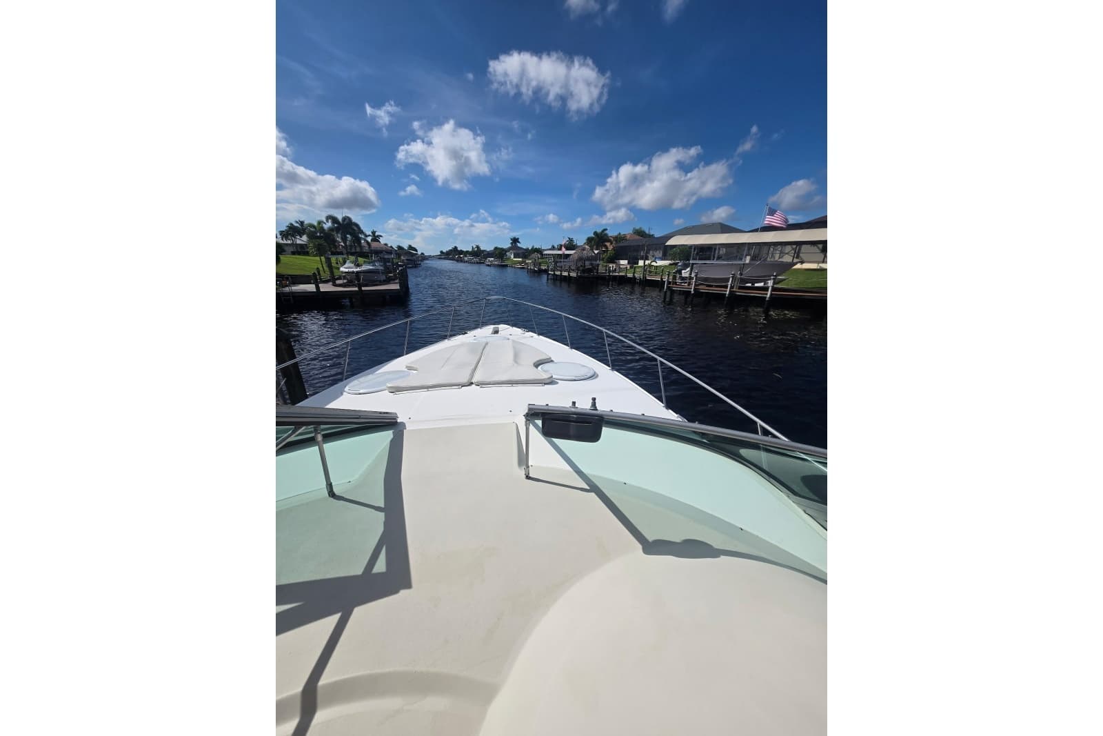 2000 Cruisers Yachts 3575 Express - Photo 3