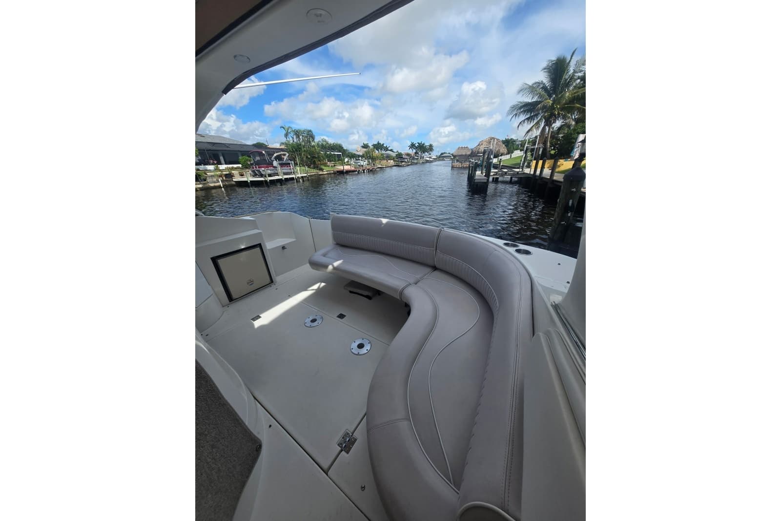 2000 Cruisers Yachts 3575 Express - Photo 7