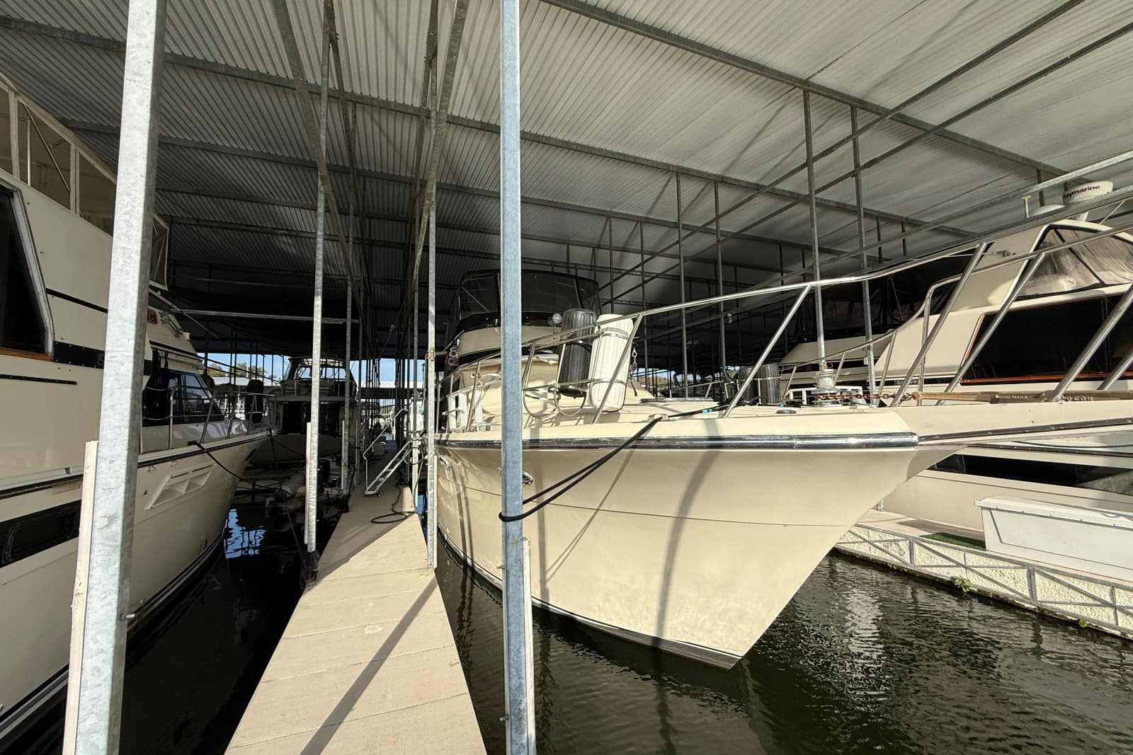1988 Californian 45 Motor Yacht - Photo 14