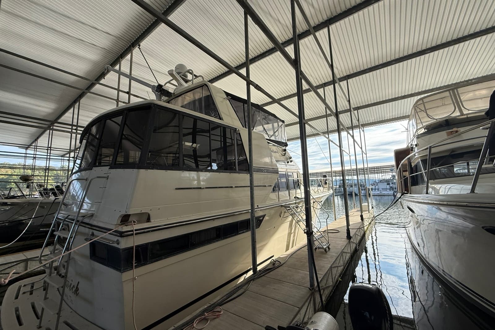 1988 Californian 45 Motor Yacht - Photo 11