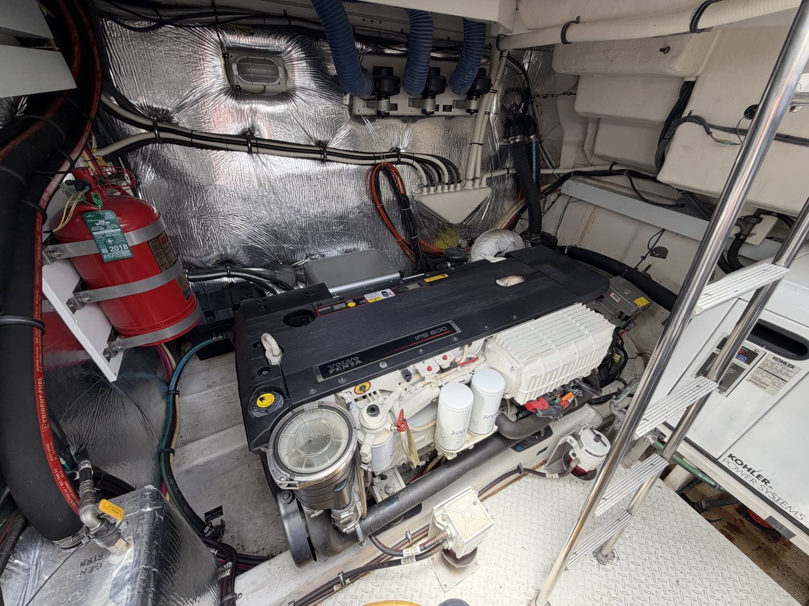 2011 Cruisers Yachts 48 Cantius - Photo 72