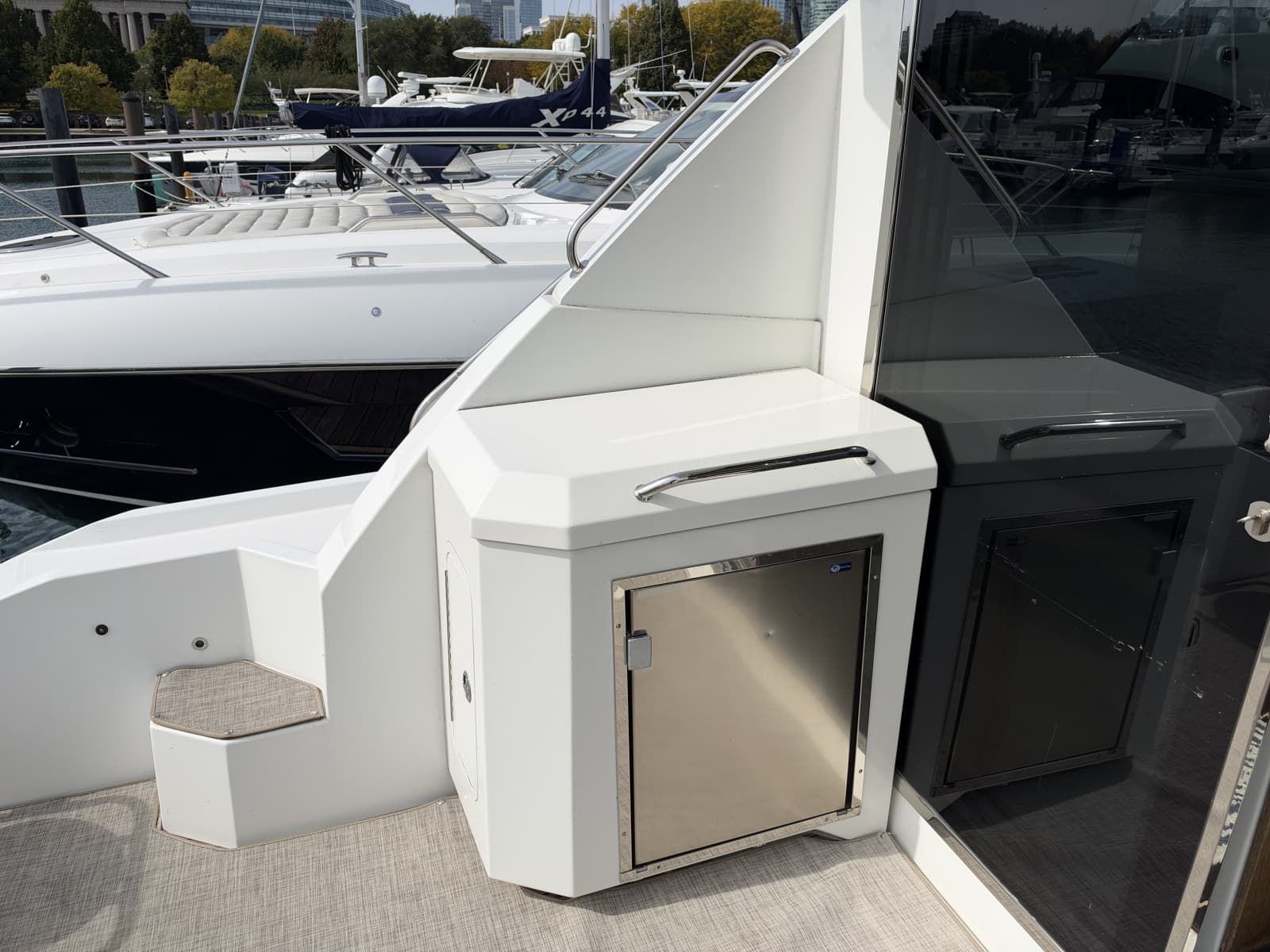 2011 Cruisers Yachts 48 Cantius - Photo 22