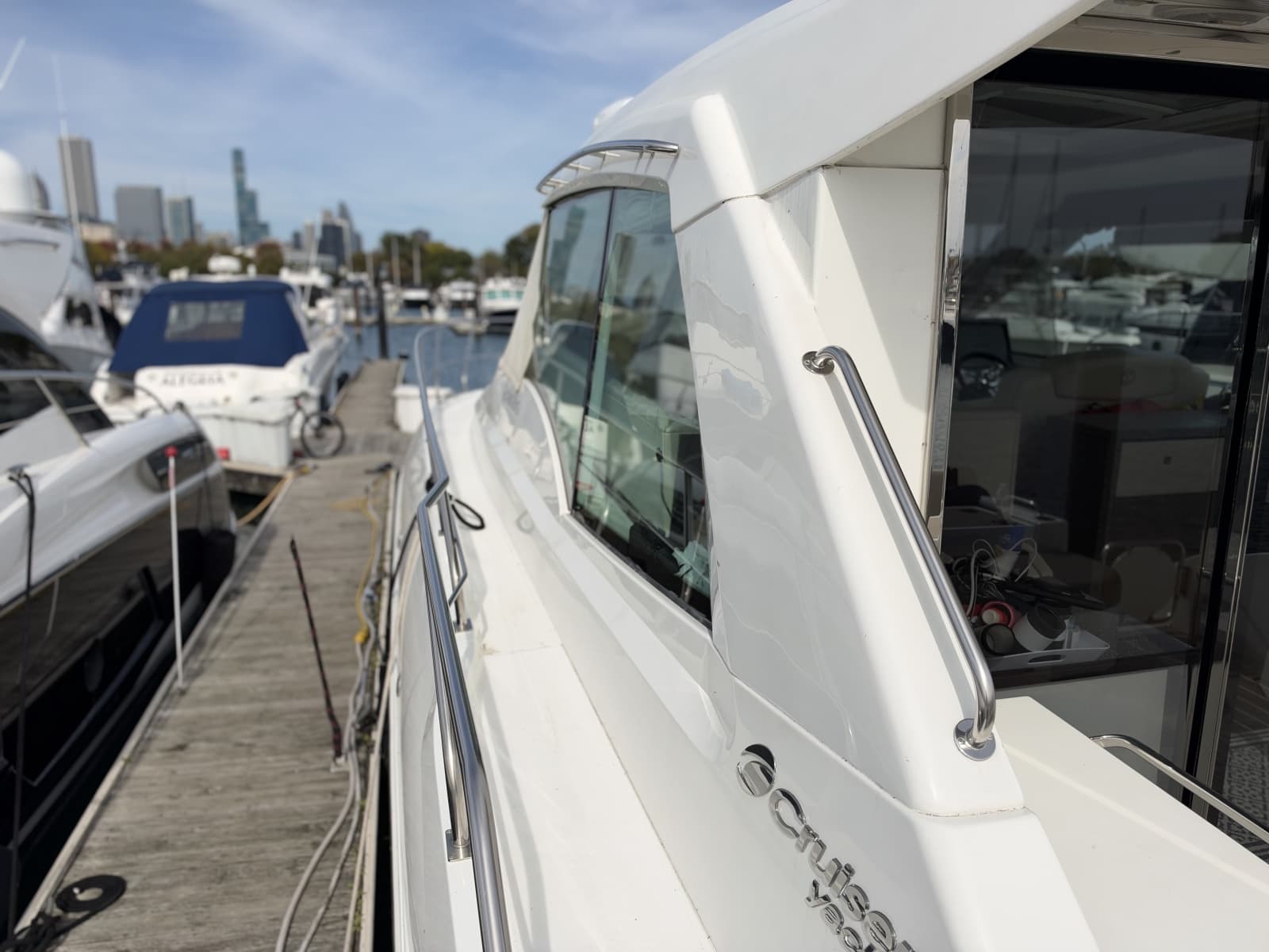 2011 Cruisers Yachts 48 Cantius - Photo 10