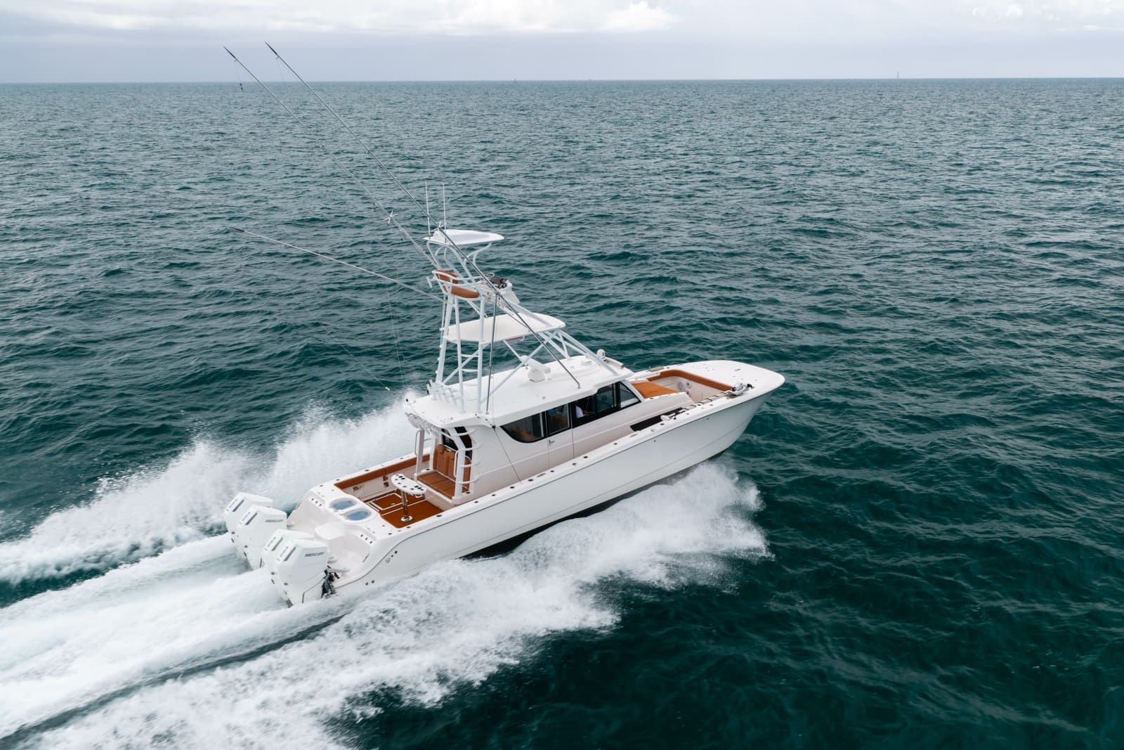 2024 Invincible Pilothouse - Photo 11