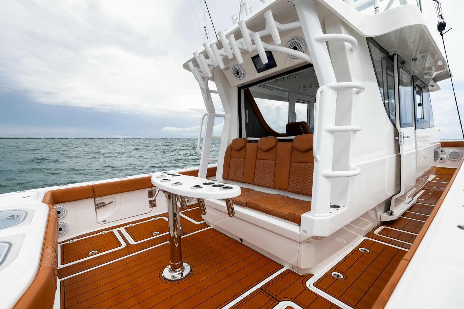 2024 Invincible Pilothouse - Photo 36