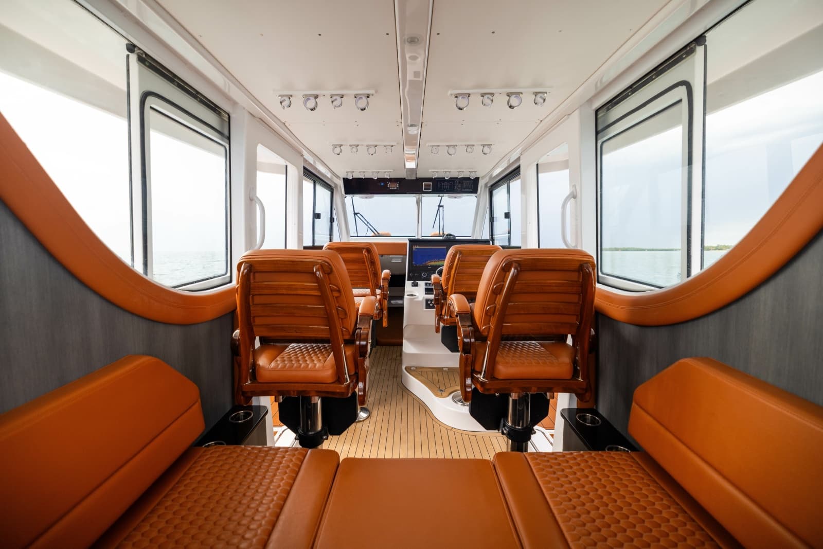 2024 Invincible Pilothouse - Photo 22