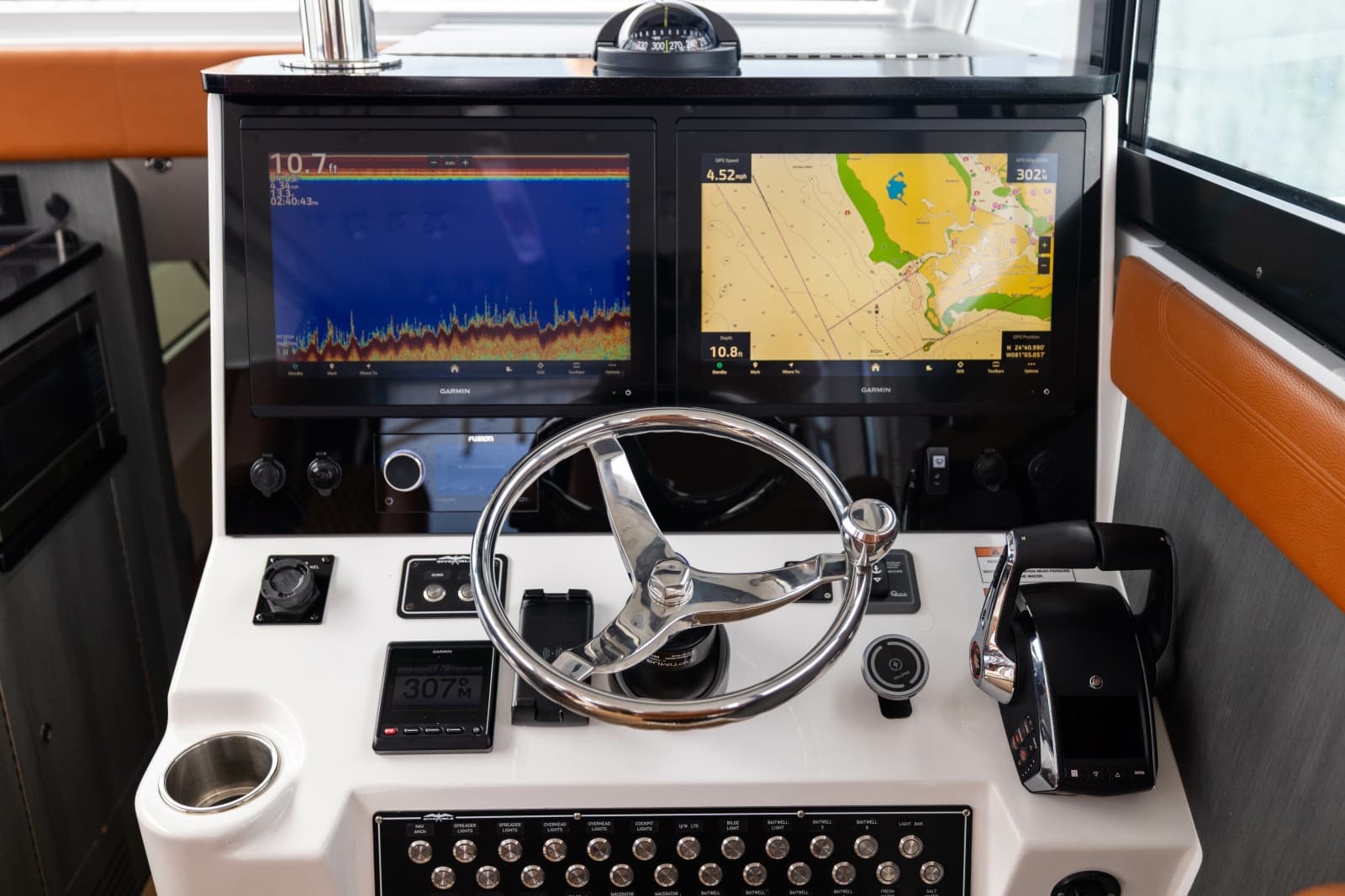 2024 Invincible Pilothouse - Photo 25