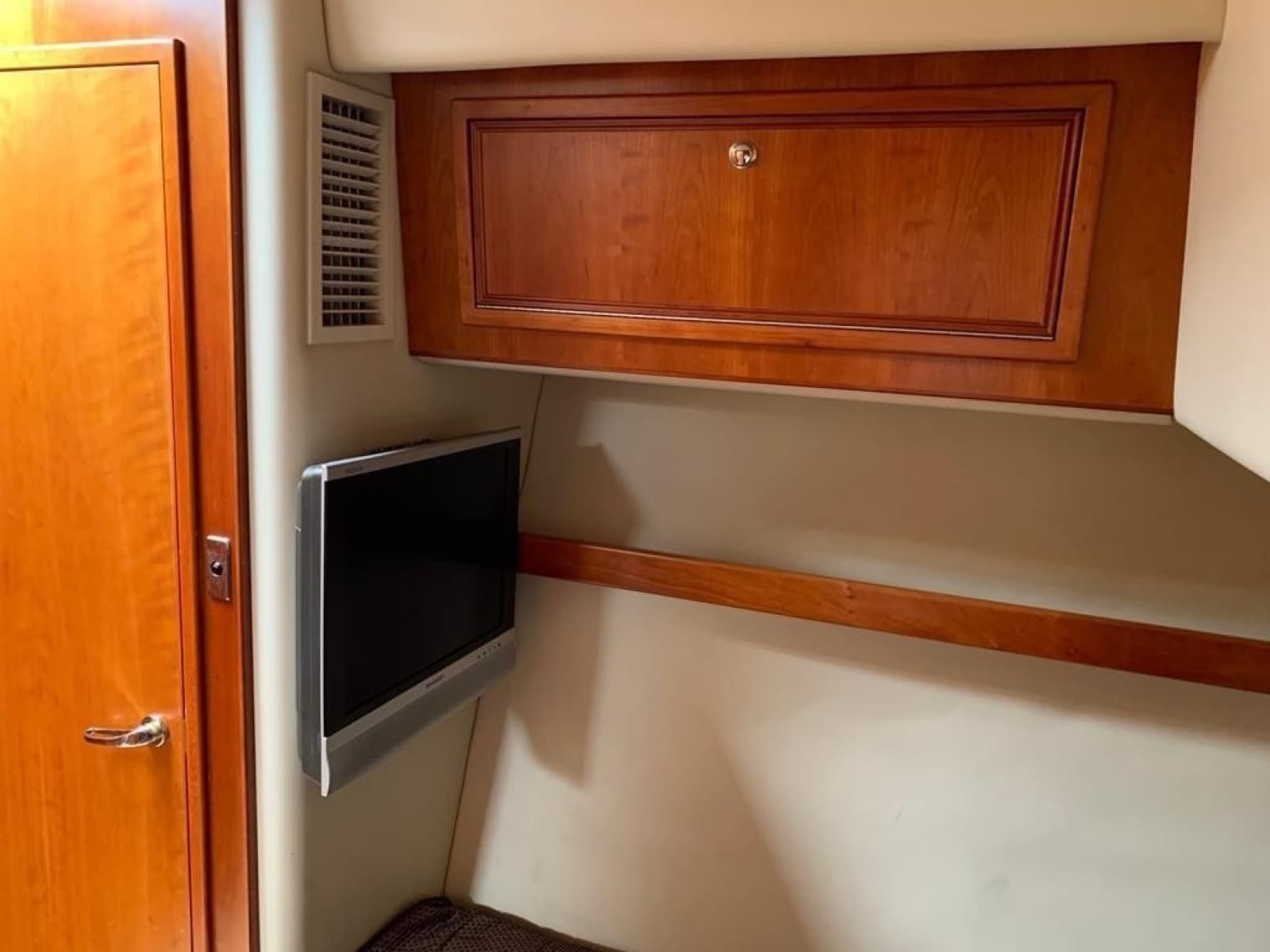 2007 Riviera 47 Open Flybridge Series II - Photo 81
