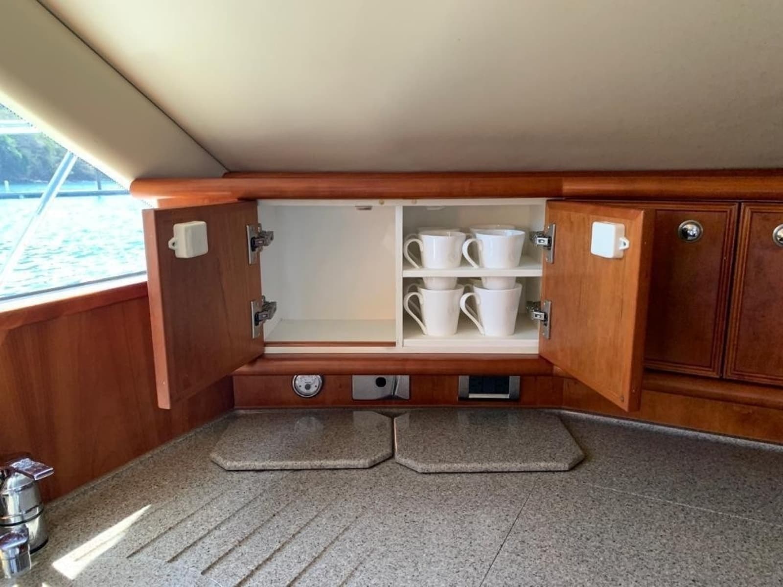 2007 Riviera 47 Open Flybridge Series II - Photo 27