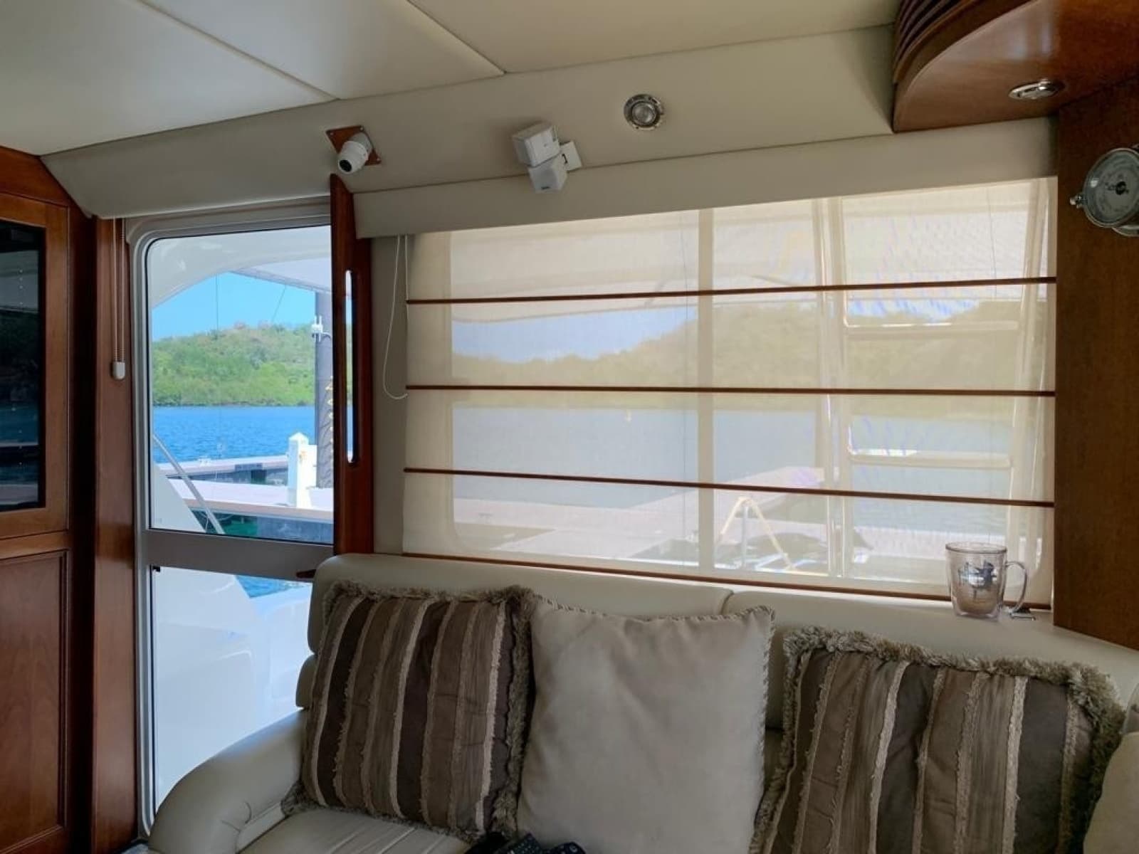 2007 Riviera 47 Open Flybridge Series II - Photo 14