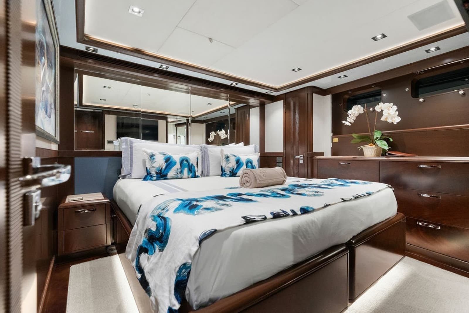 2017 Nordhavn  - Photo 79