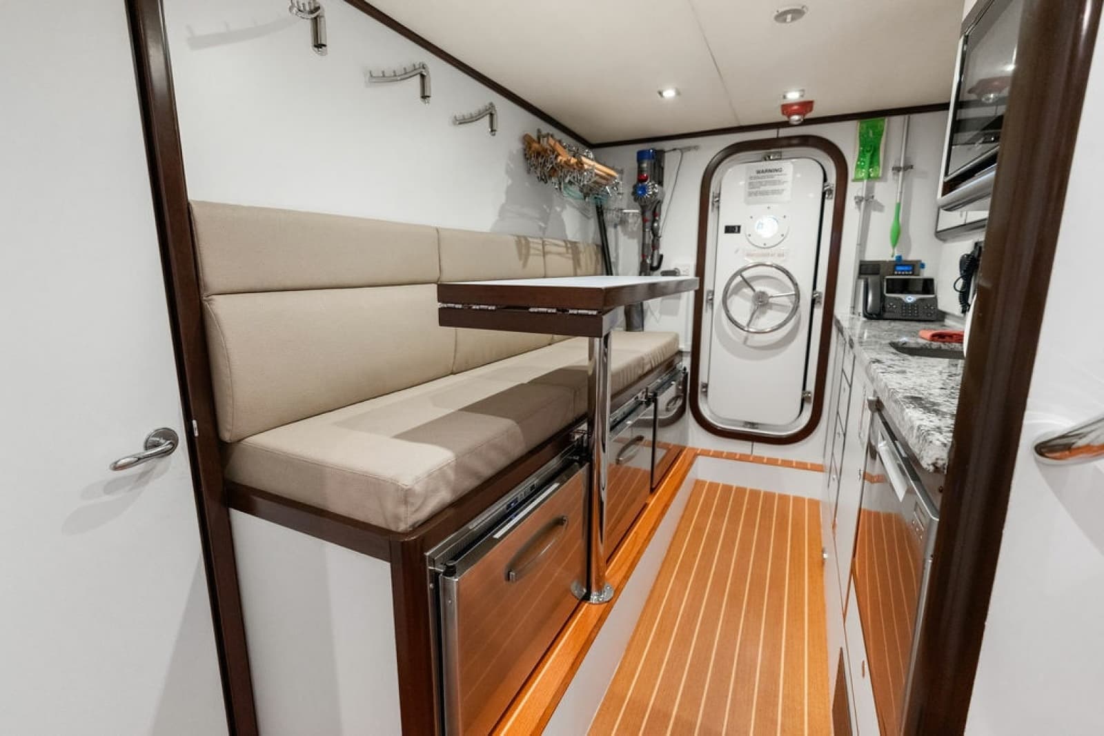 2017 Nordhavn  - Photo 91
