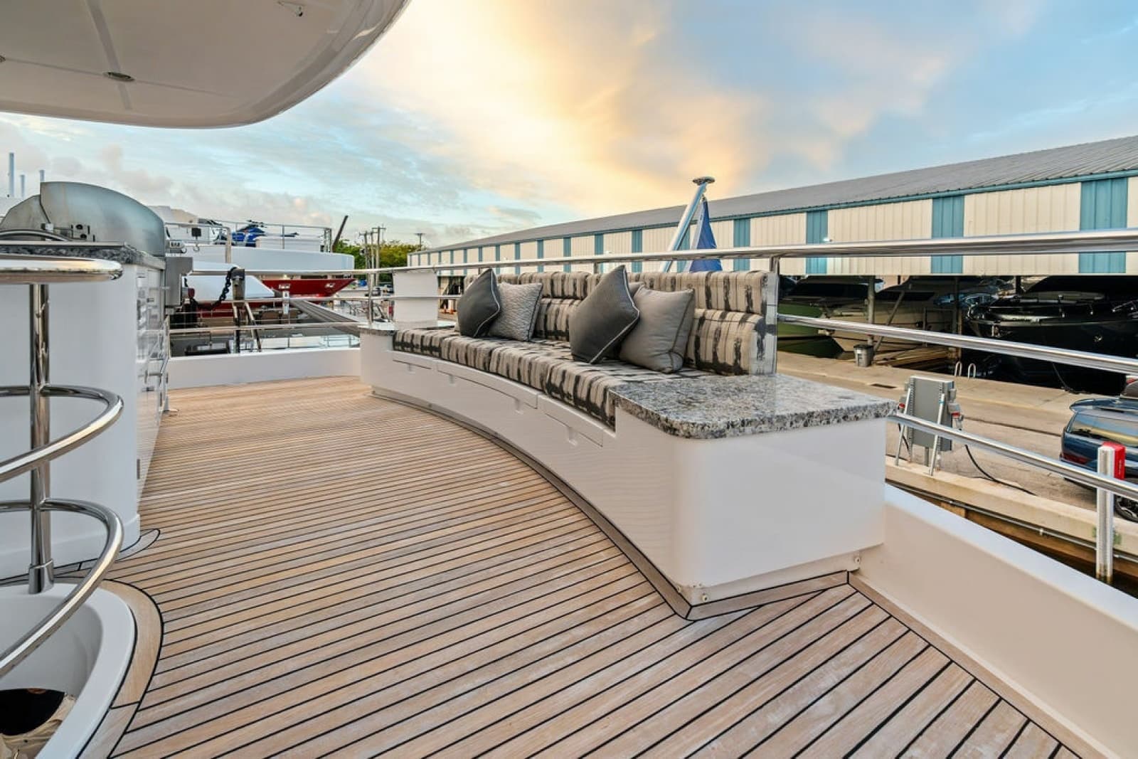 2017 Nordhavn  - Photo 23