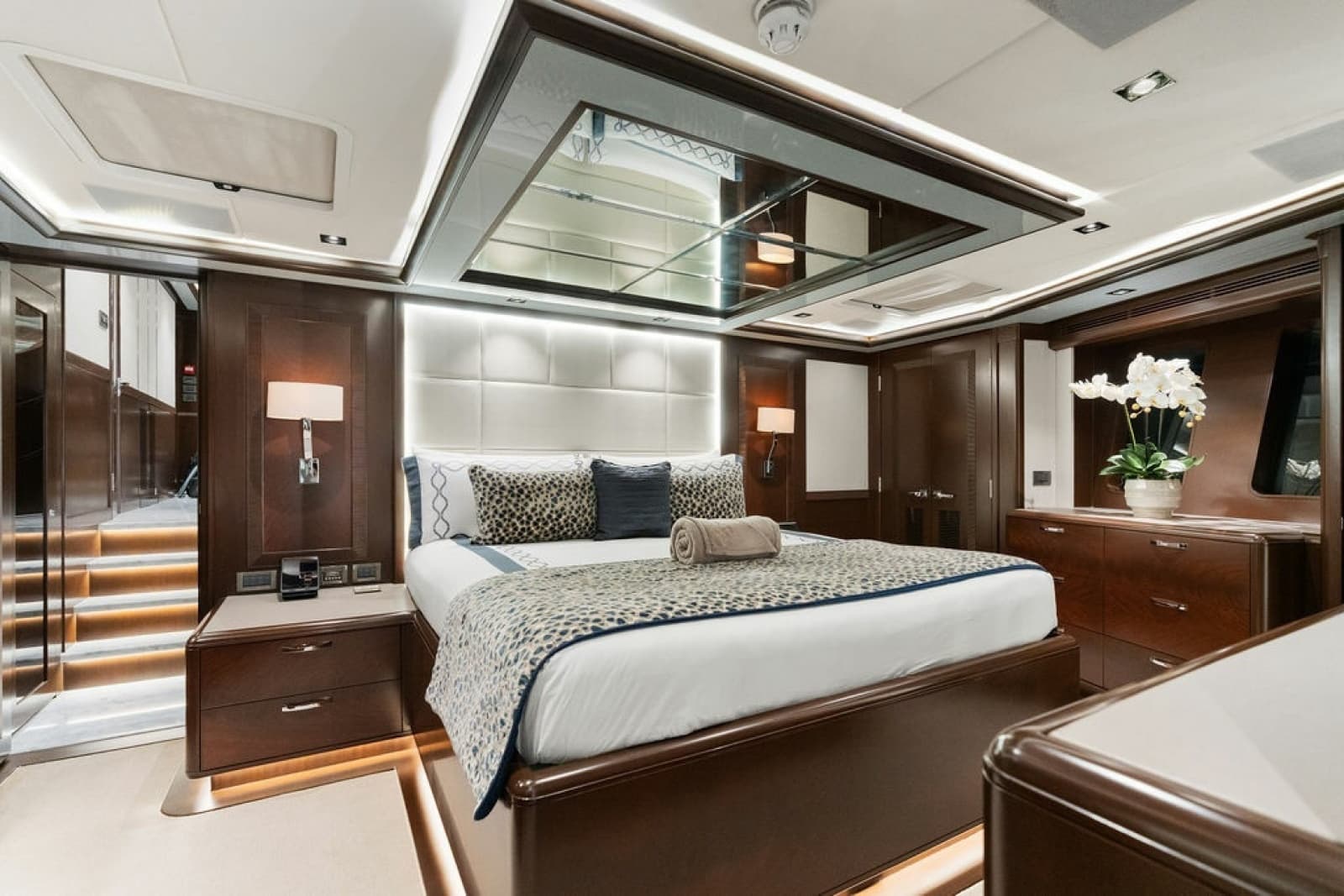 2017 Nordhavn  - Photo 64