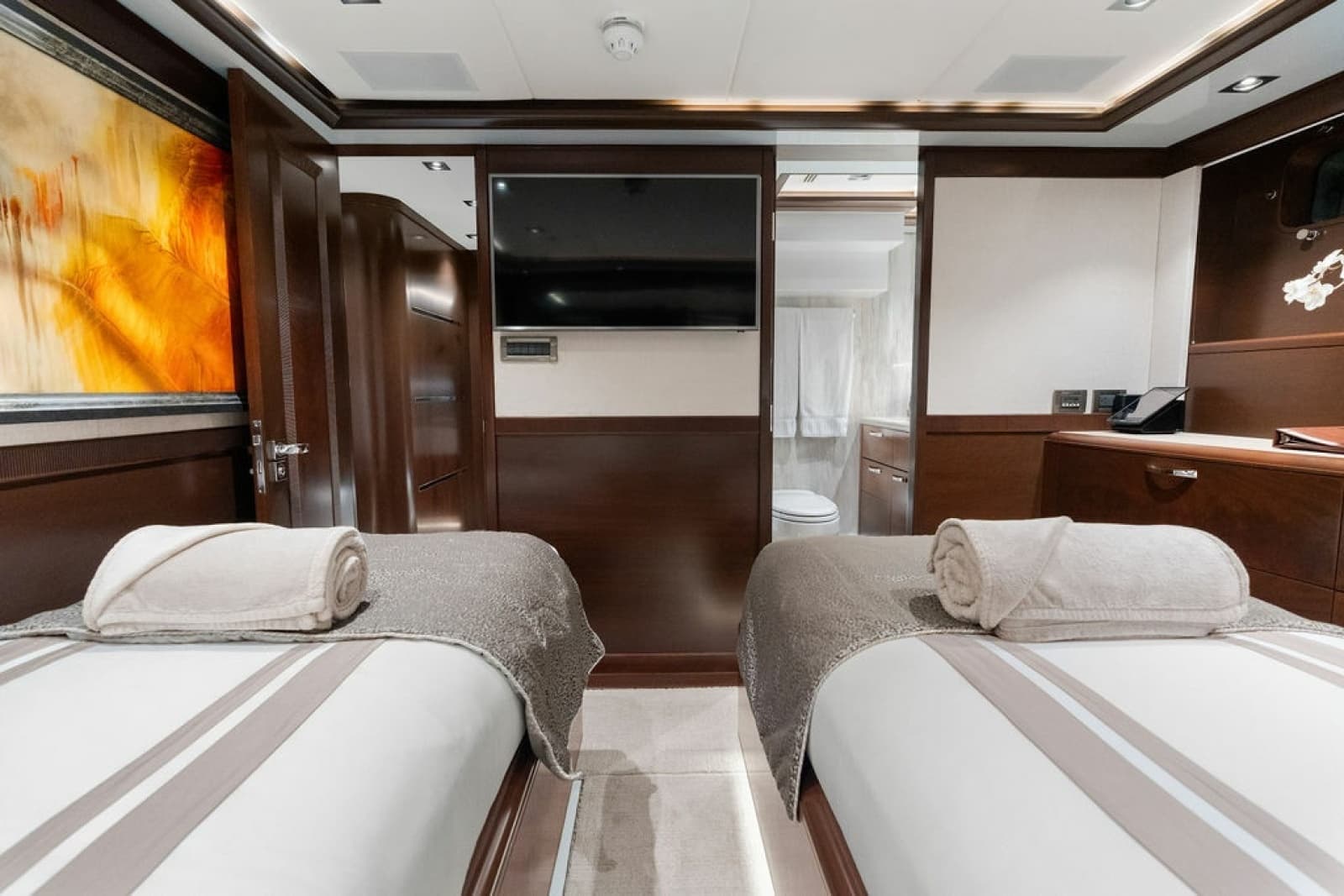 2017 Nordhavn  - Photo 75