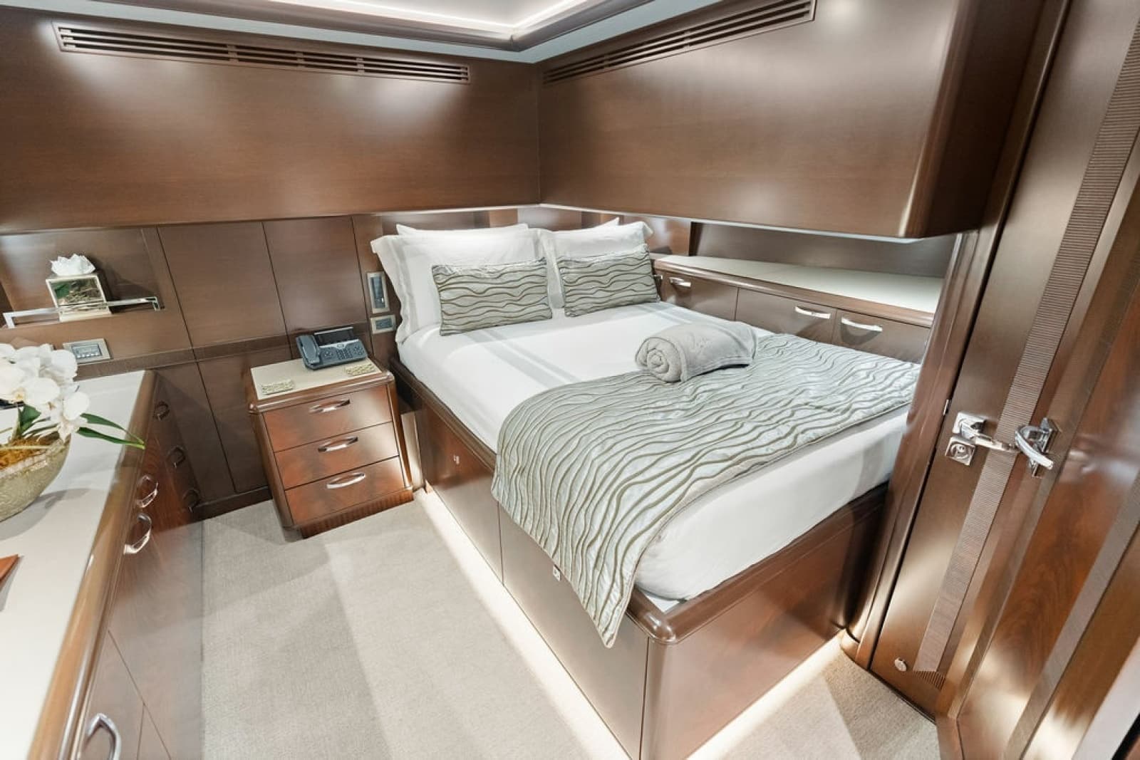 2017 Nordhavn  - Photo 85