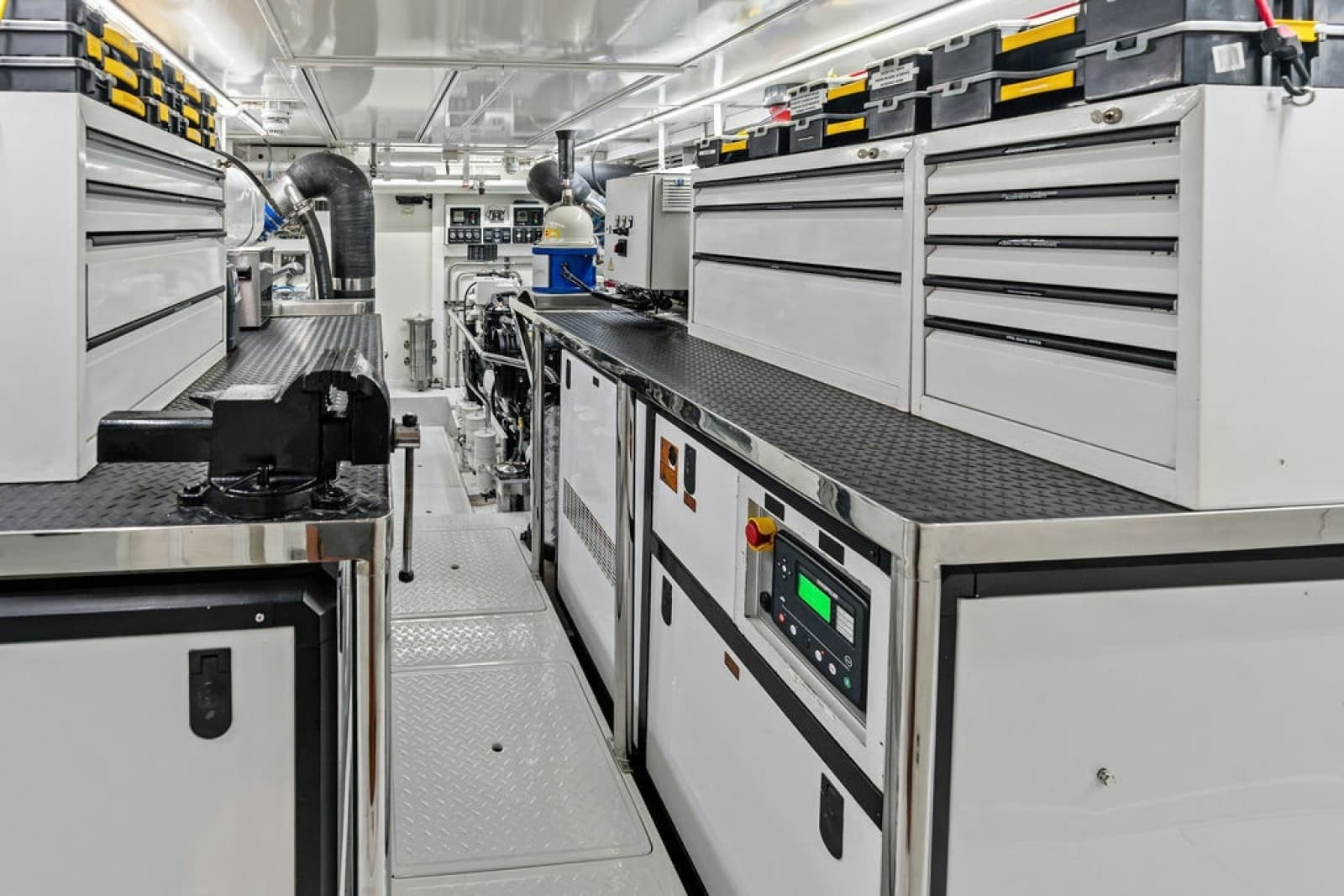 2017 Nordhavn  - Photo 105