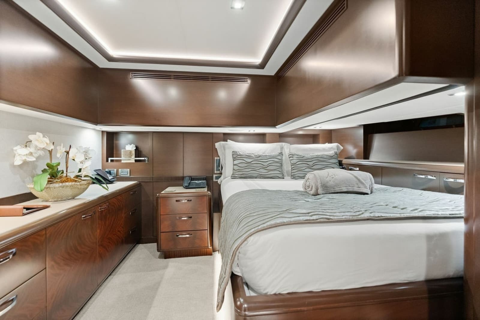 2017 Nordhavn  - Photo 84