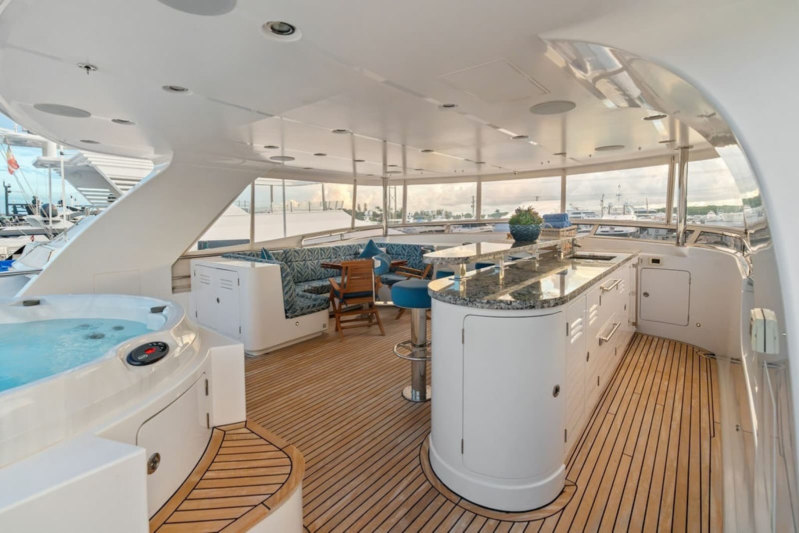 2017 Nordhavn  - Photo 13