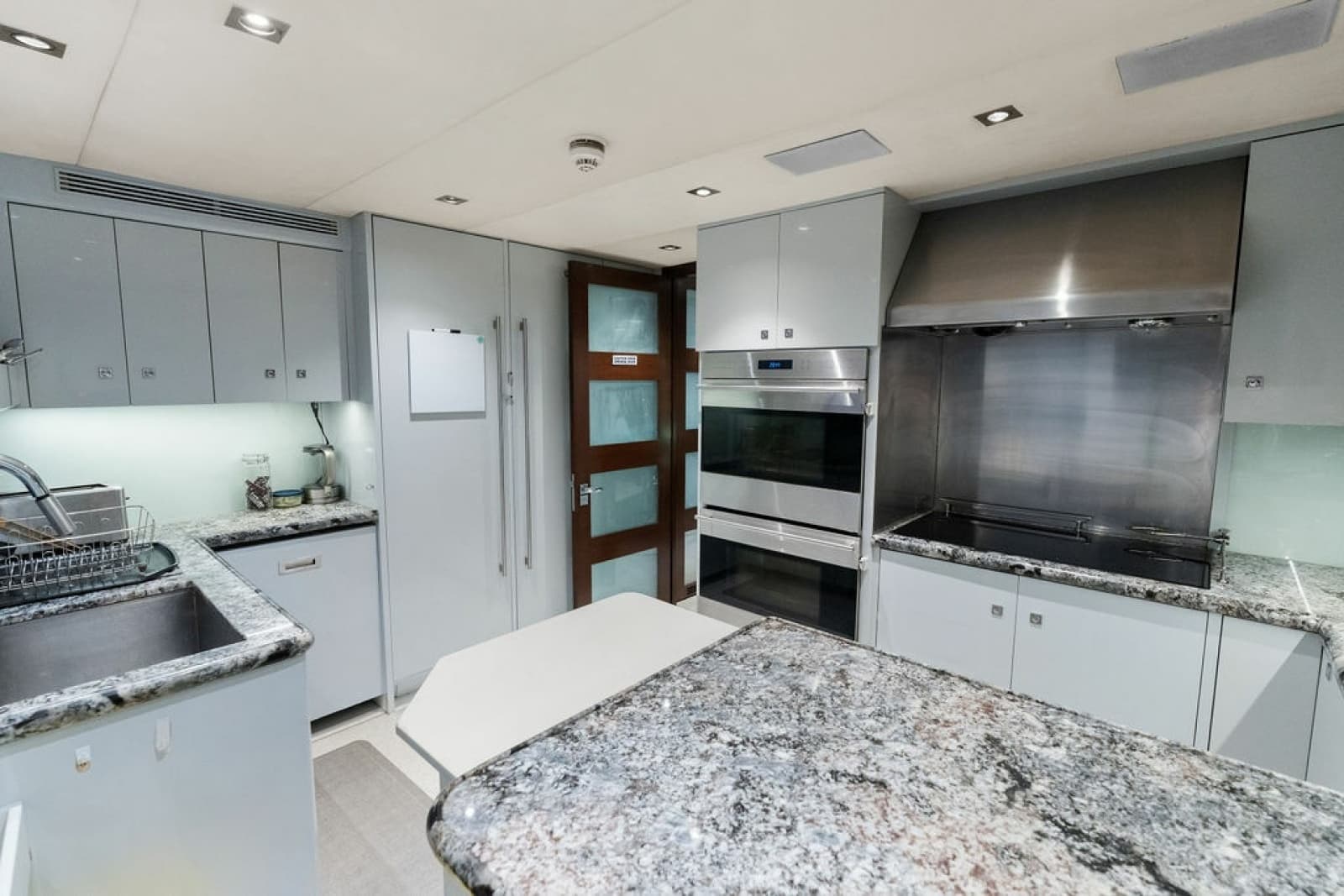 2017 Nordhavn  - Photo 98