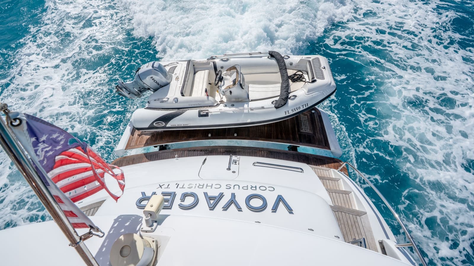 2006 Lazzara Yachts Skylounge - Photo 9