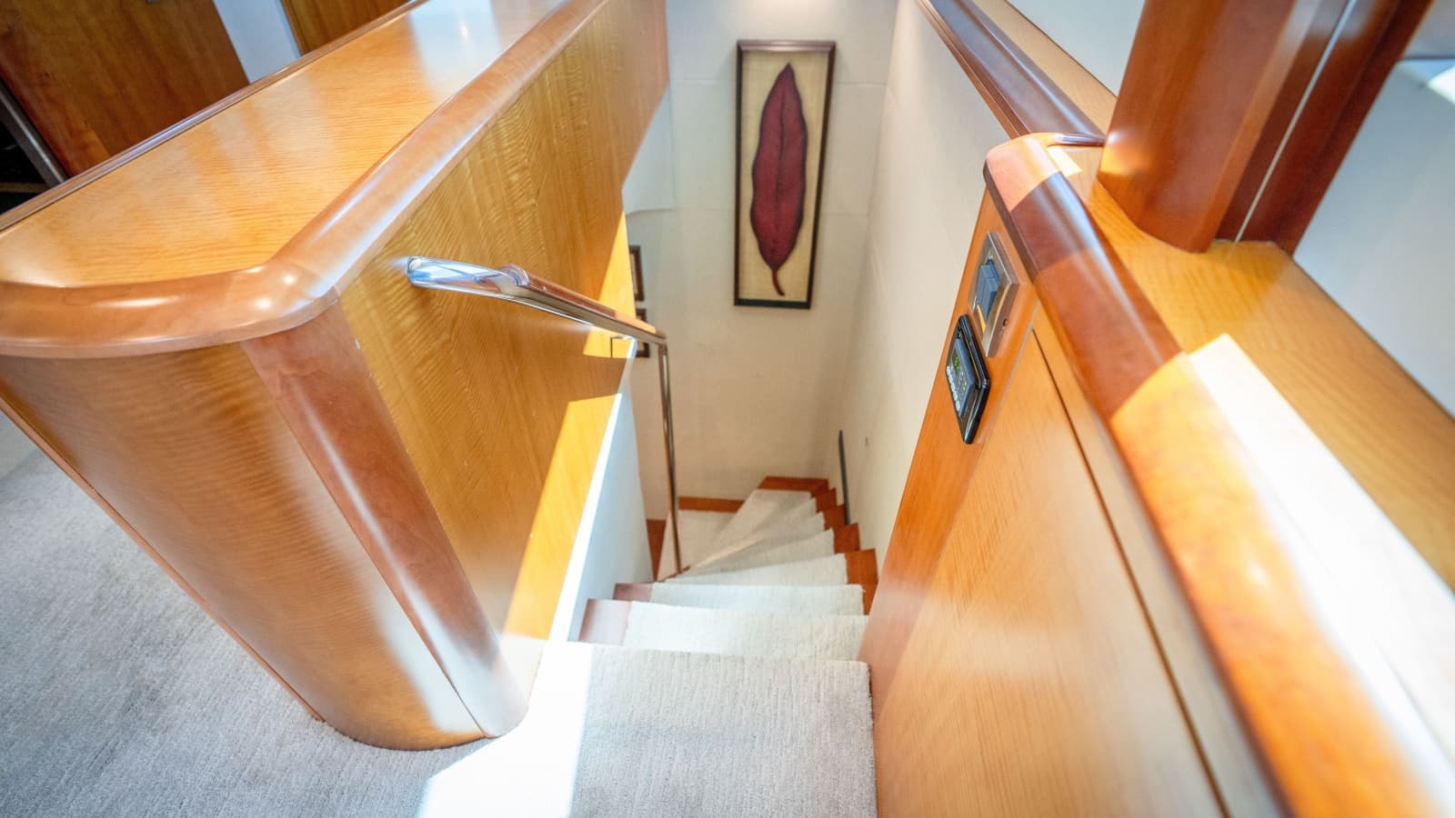 2006 Lazzara Yachts Skylounge - Photo 43