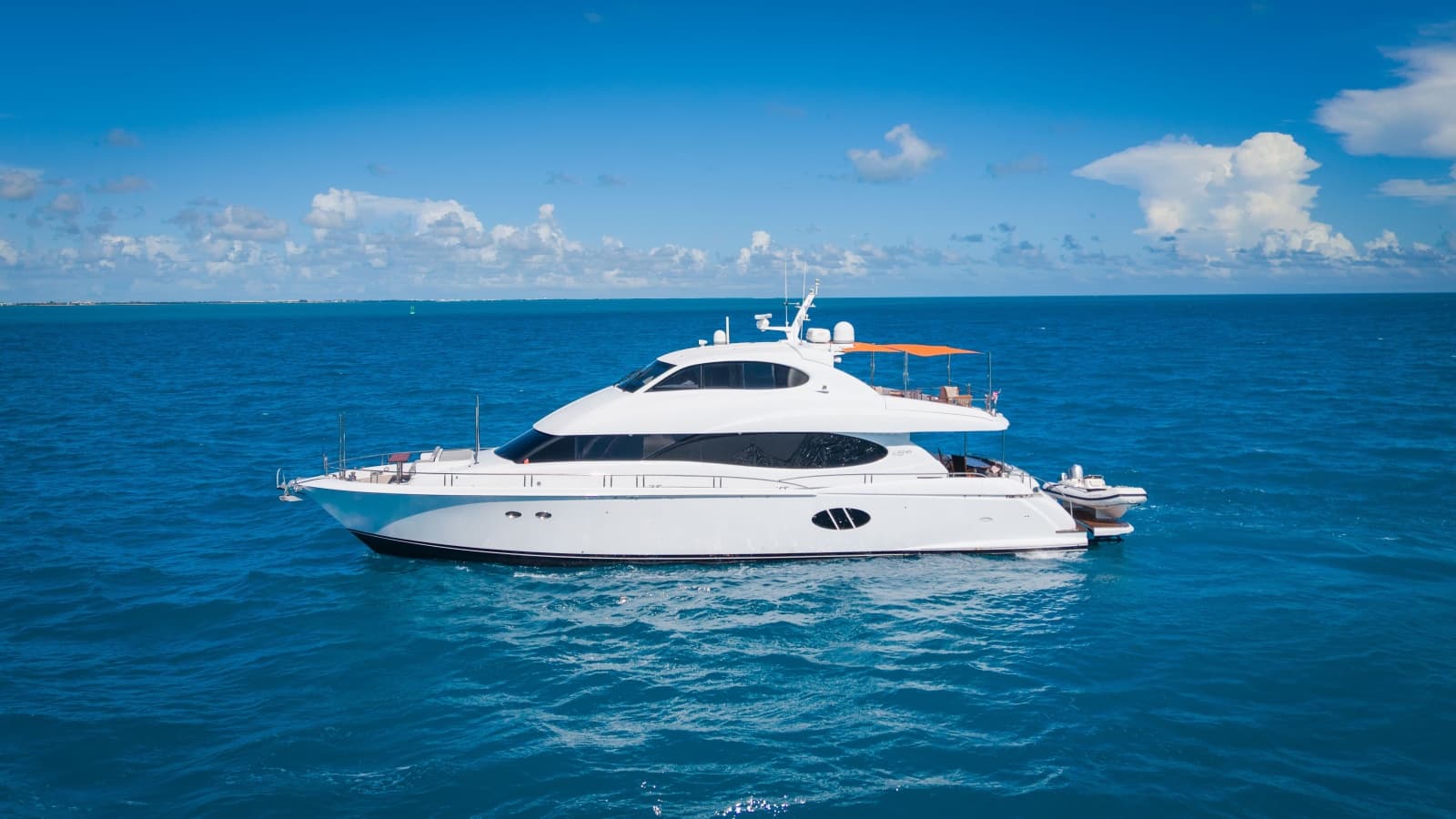 2006 Lazzara Yachts Skylounge - Photo 1