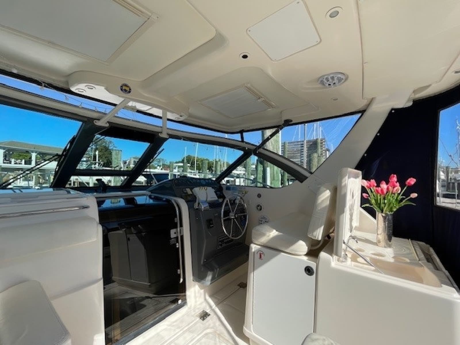 2004 Tiara Yachts 3200 Open - Photo 5