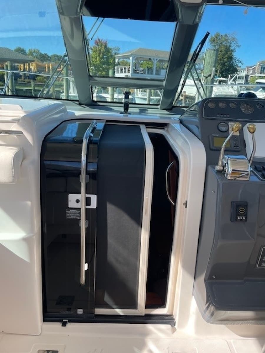 2004 Tiara Yachts 3200 Open - Photo 6