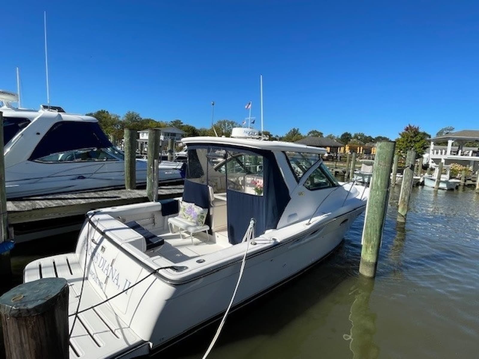2004 Tiara Yachts 3200 Open - Photo 2
