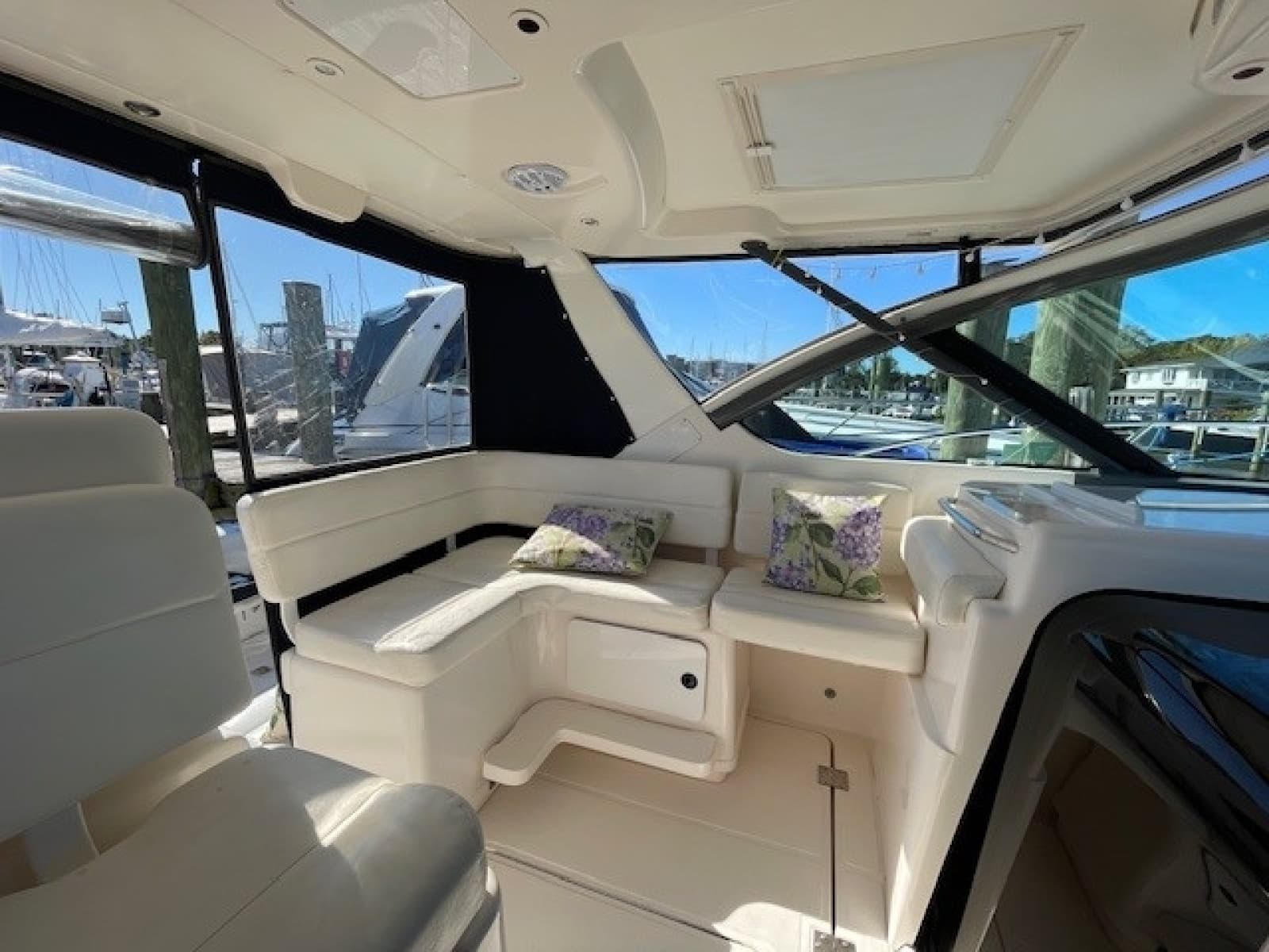 2004 Tiara Yachts 3200 Open - Photo 7